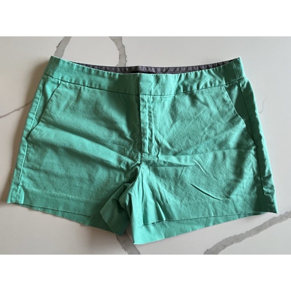 Banana Republic Pants - BANANA REPUBLIC 3.5"‎ INSEAM HAMPTON FIT CHINO GREEN SHORTS SIZE 14
